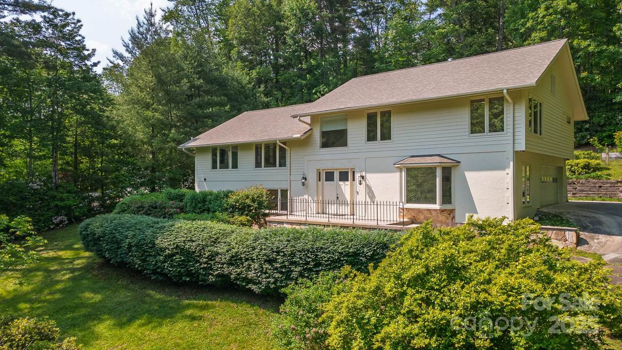 54 Deer Run - Photo 1