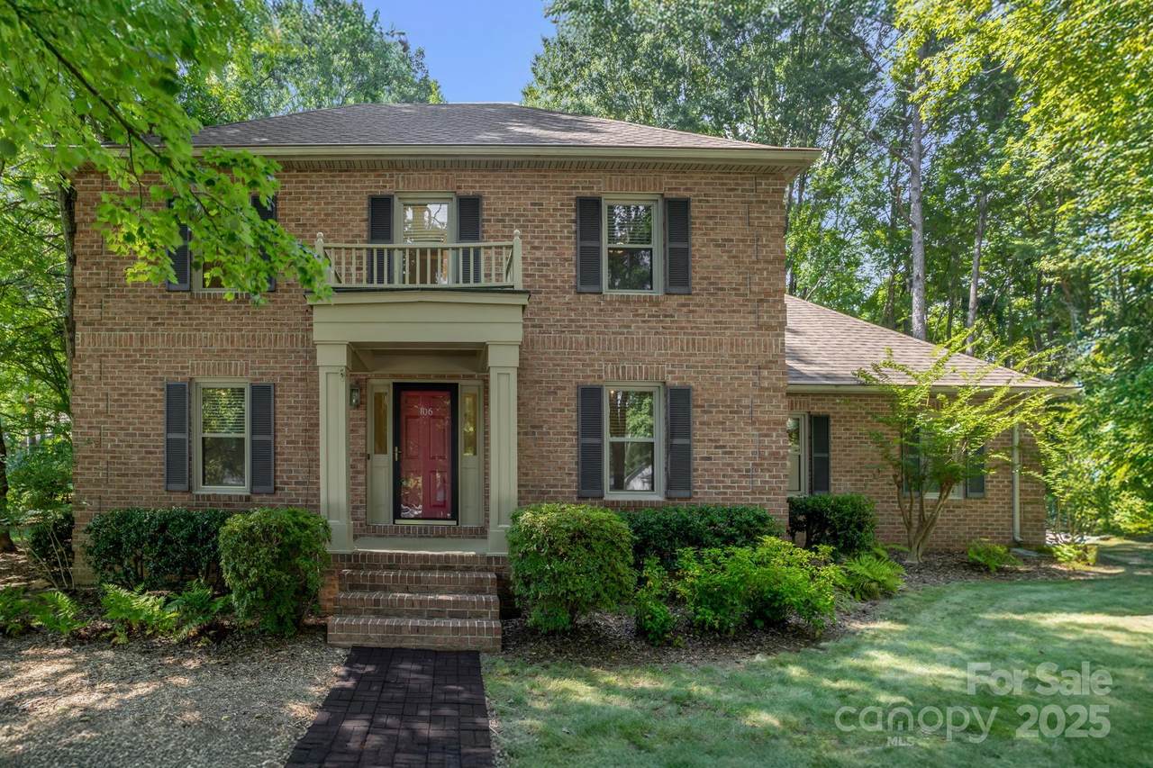 106 Birmingham Place - Photo 1