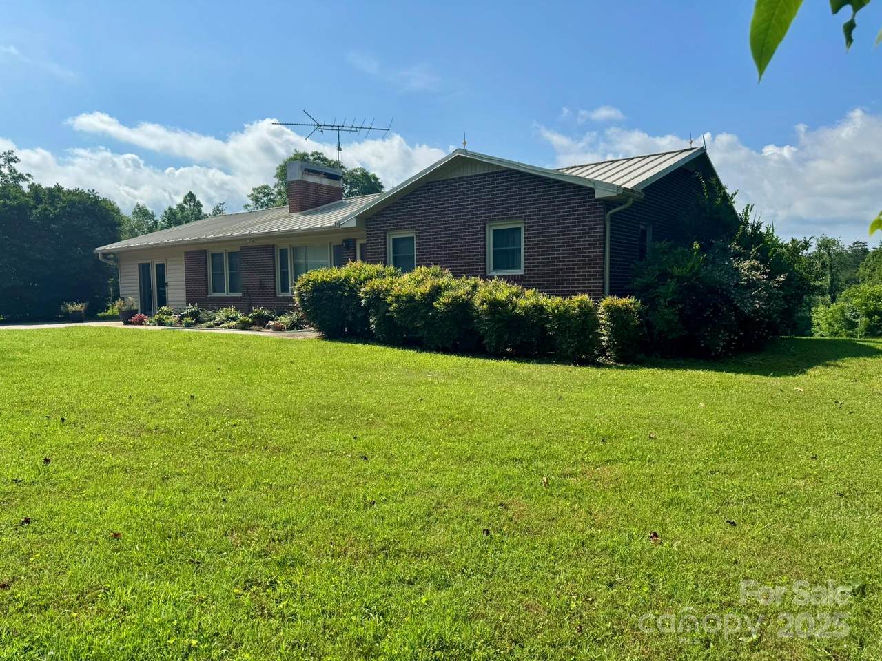 2852 Old Highway 60 Road - Photo 1
