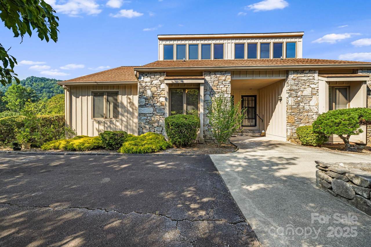 25 Westridge Court - Photo 1