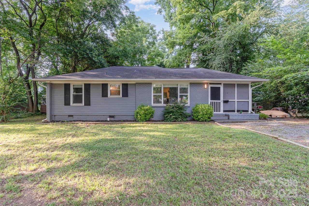 1521 Anderson Street - Photo 1
