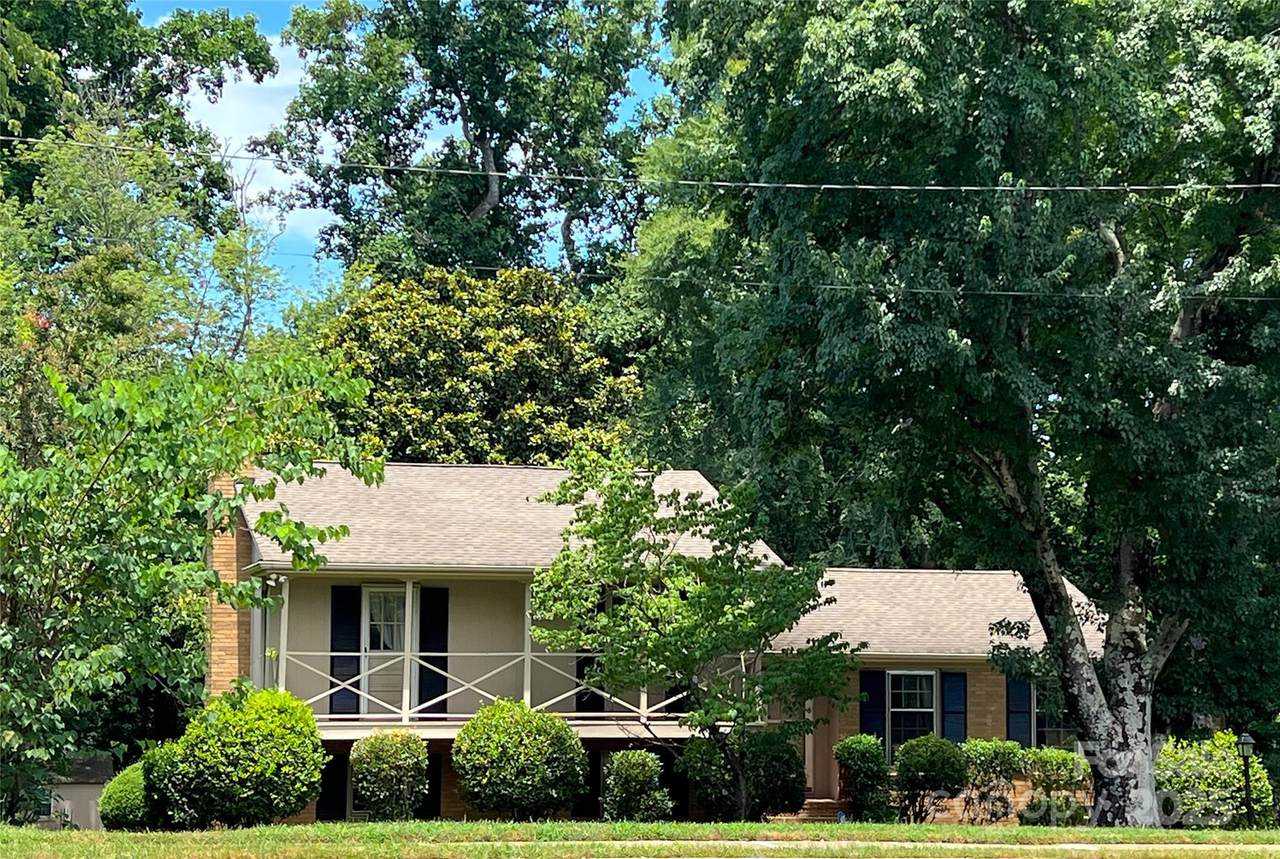 5938 Sharon Road - Photo 1