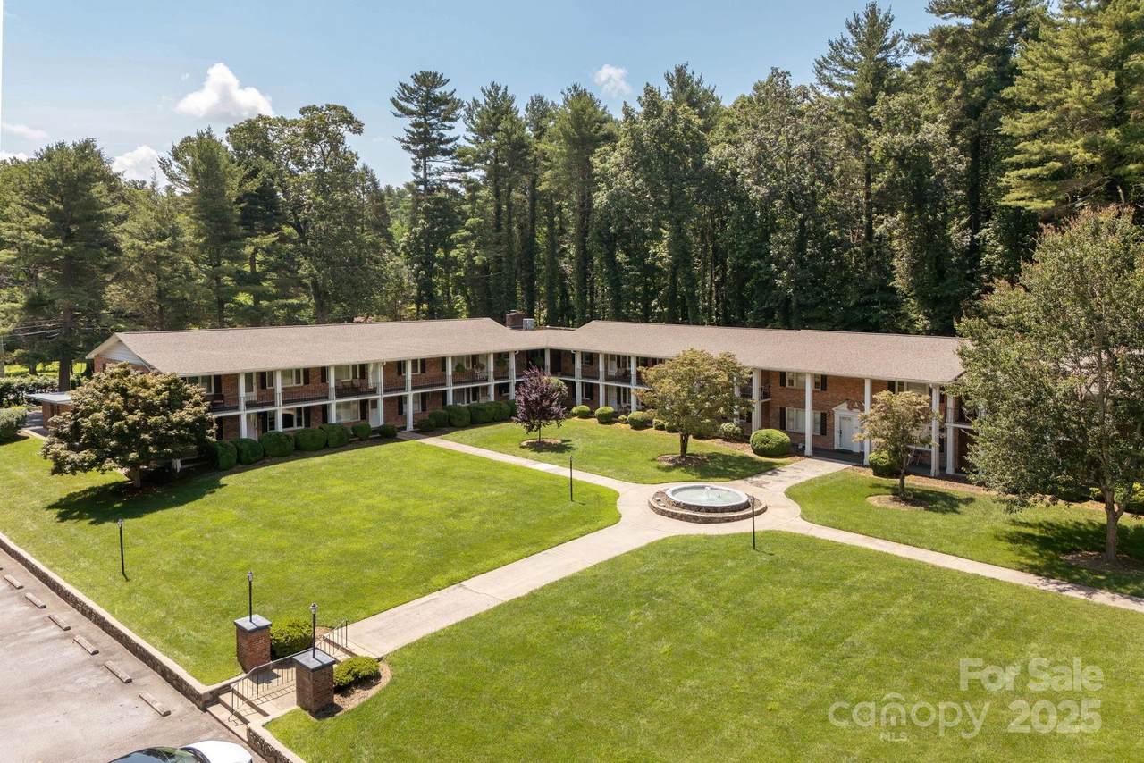 102 Boyd Drive - Photo 1