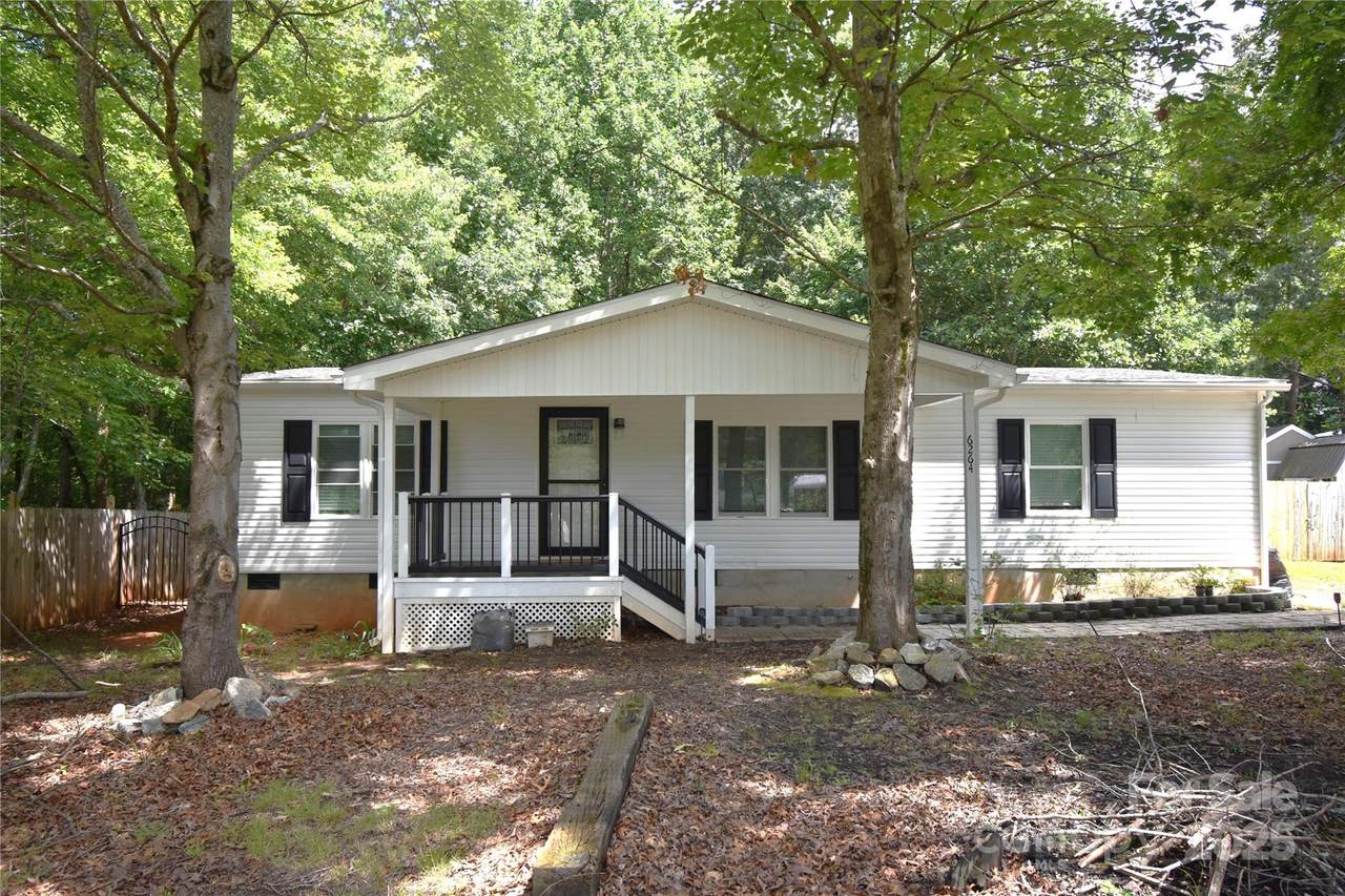 6264 Burnhurst Lane - Photo 1