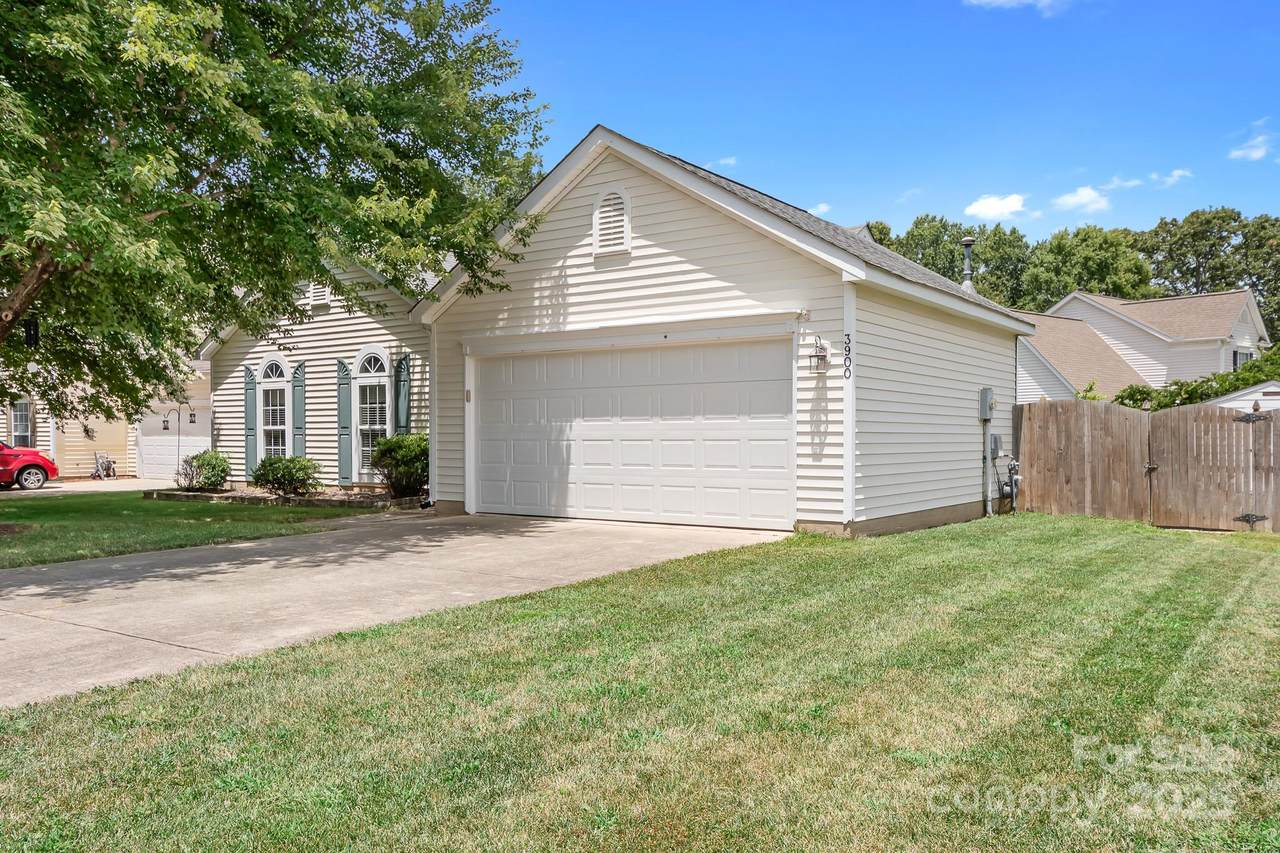 3900 Crimson Wing Drive - Photo 1