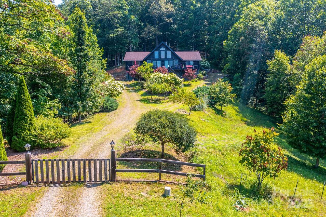 81 Garnet Drive - Photo 1