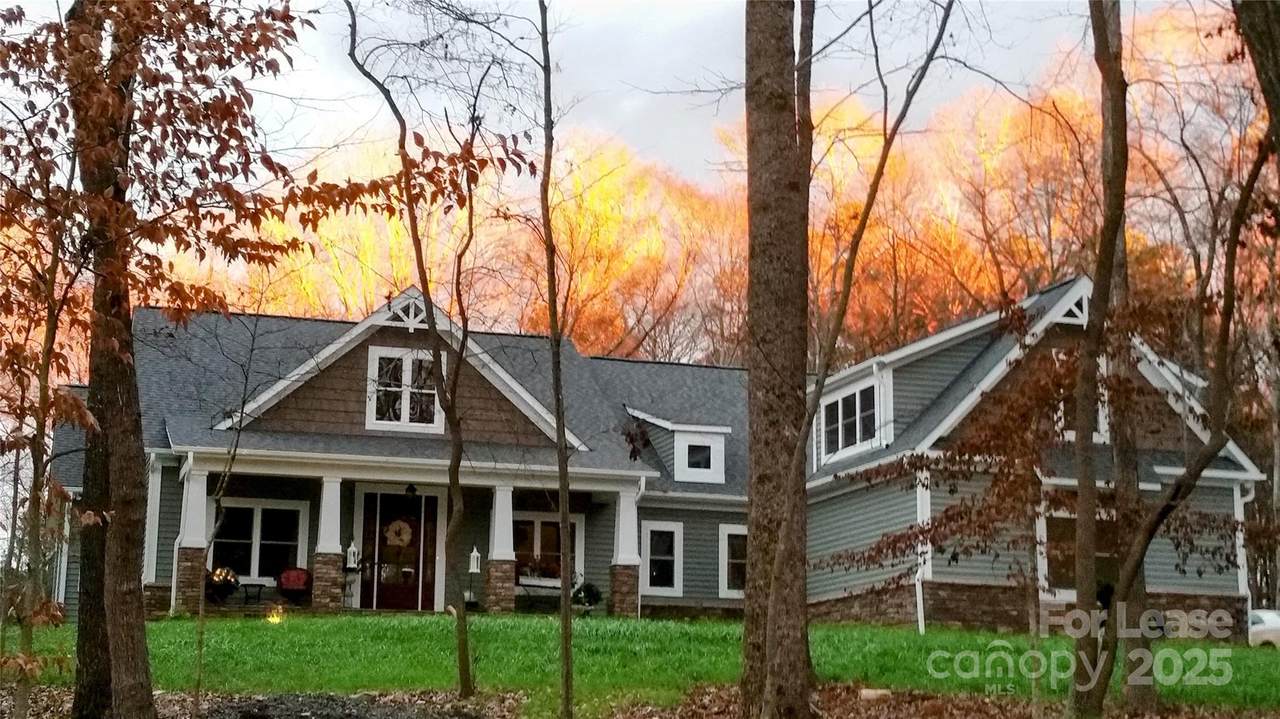 5800 Lakeway Trail - Photo 1