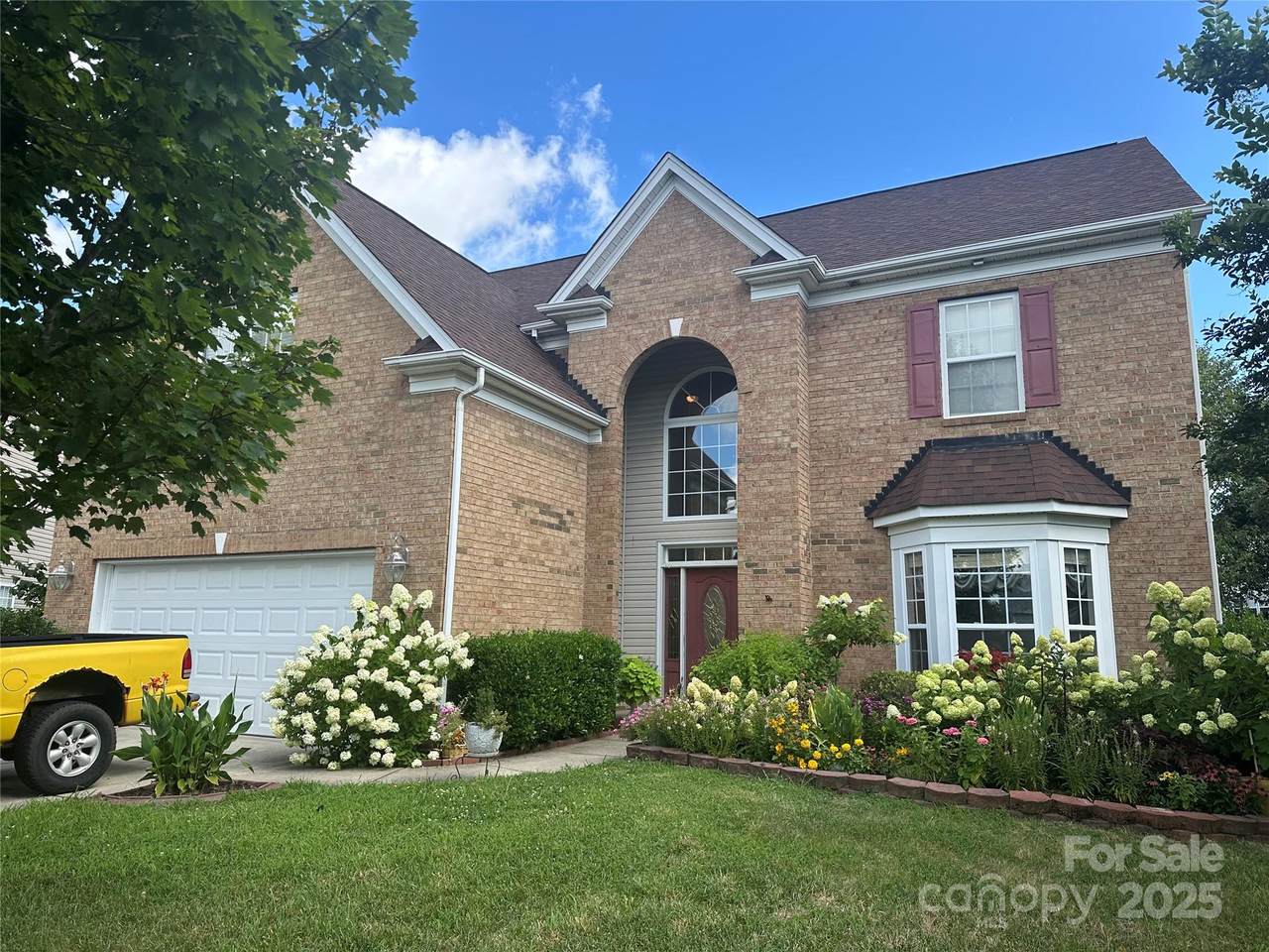 1648 Apple Tree Place - Photo 1