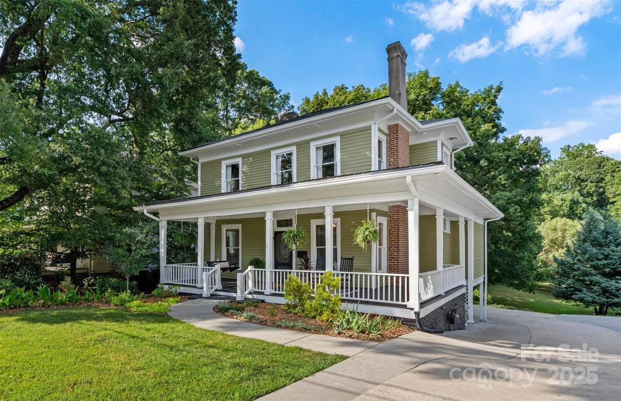 345 Center Avenue - Photo 1