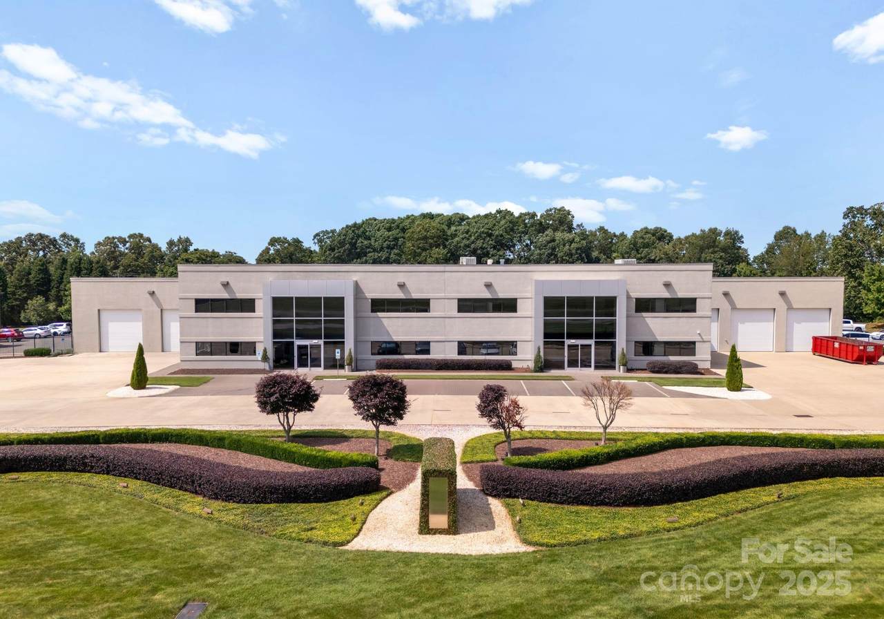 258-260 Aviation Drive - Photo 1