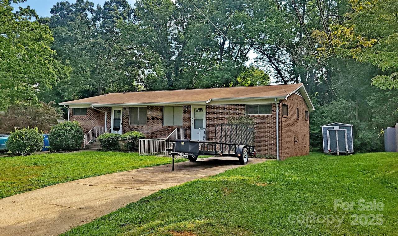 44 17th Avenue Court - Photo 1