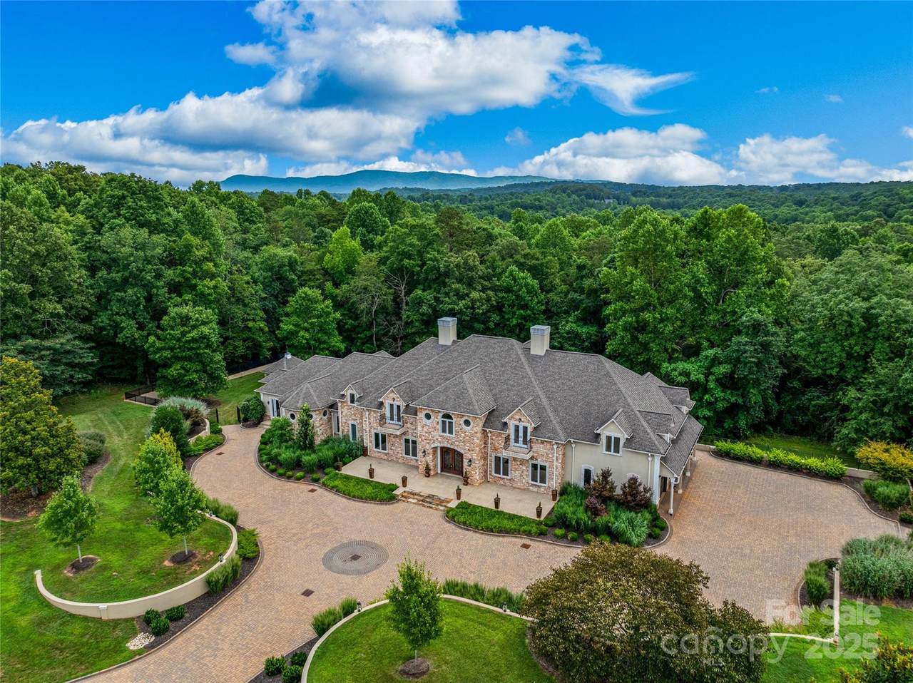 1090 Pearidge Road - Photo 1