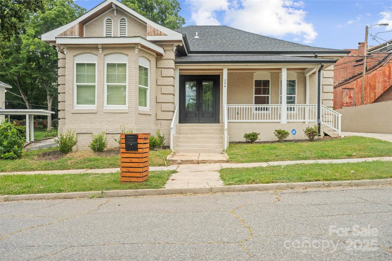 204 Wade Street - Photo 1