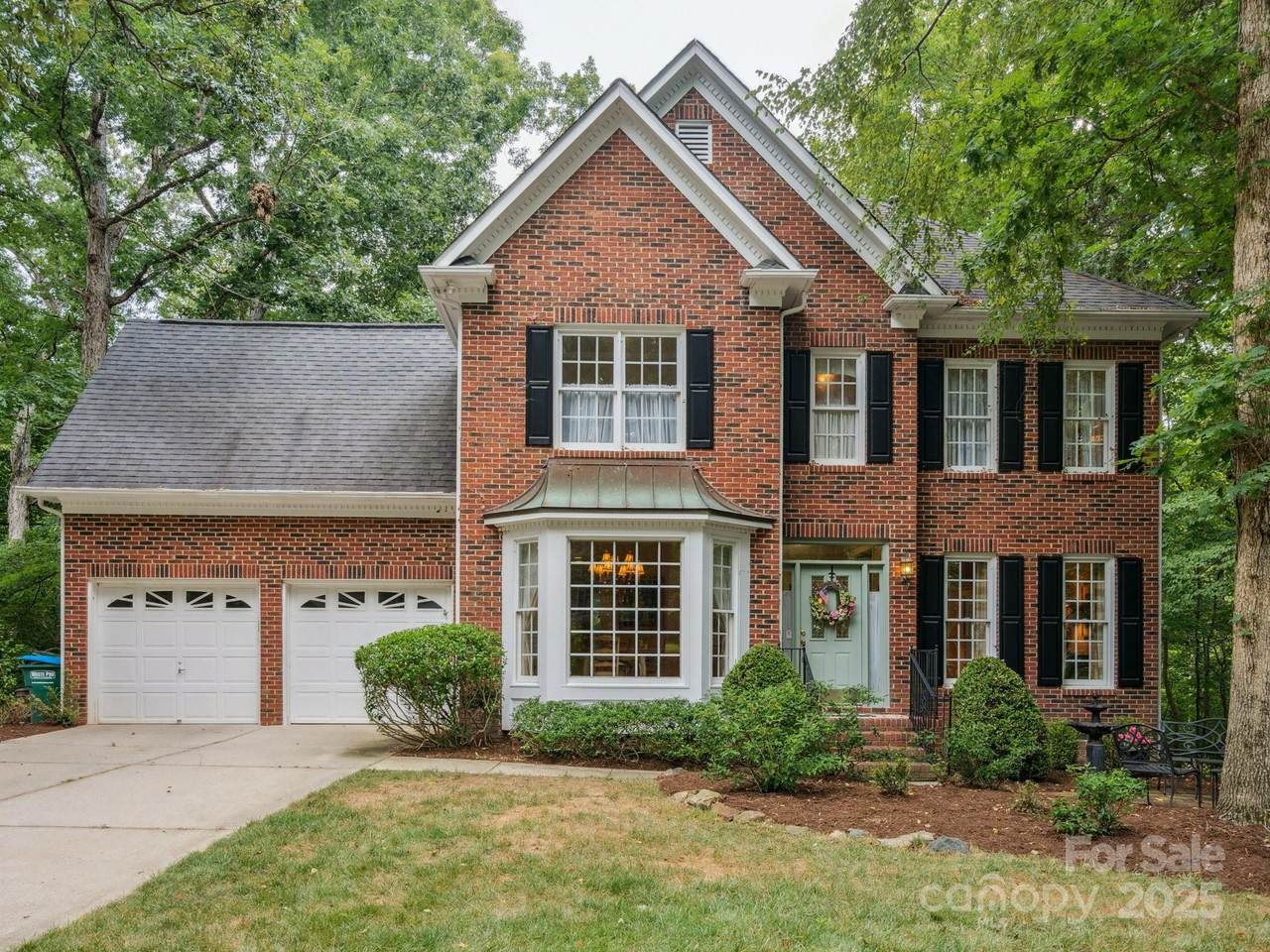 423 Shrewsbury Lane - Photo 1