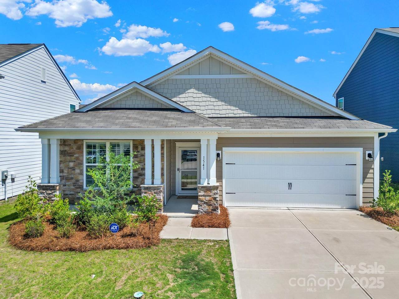 1541 Banham Drive - Photo 1