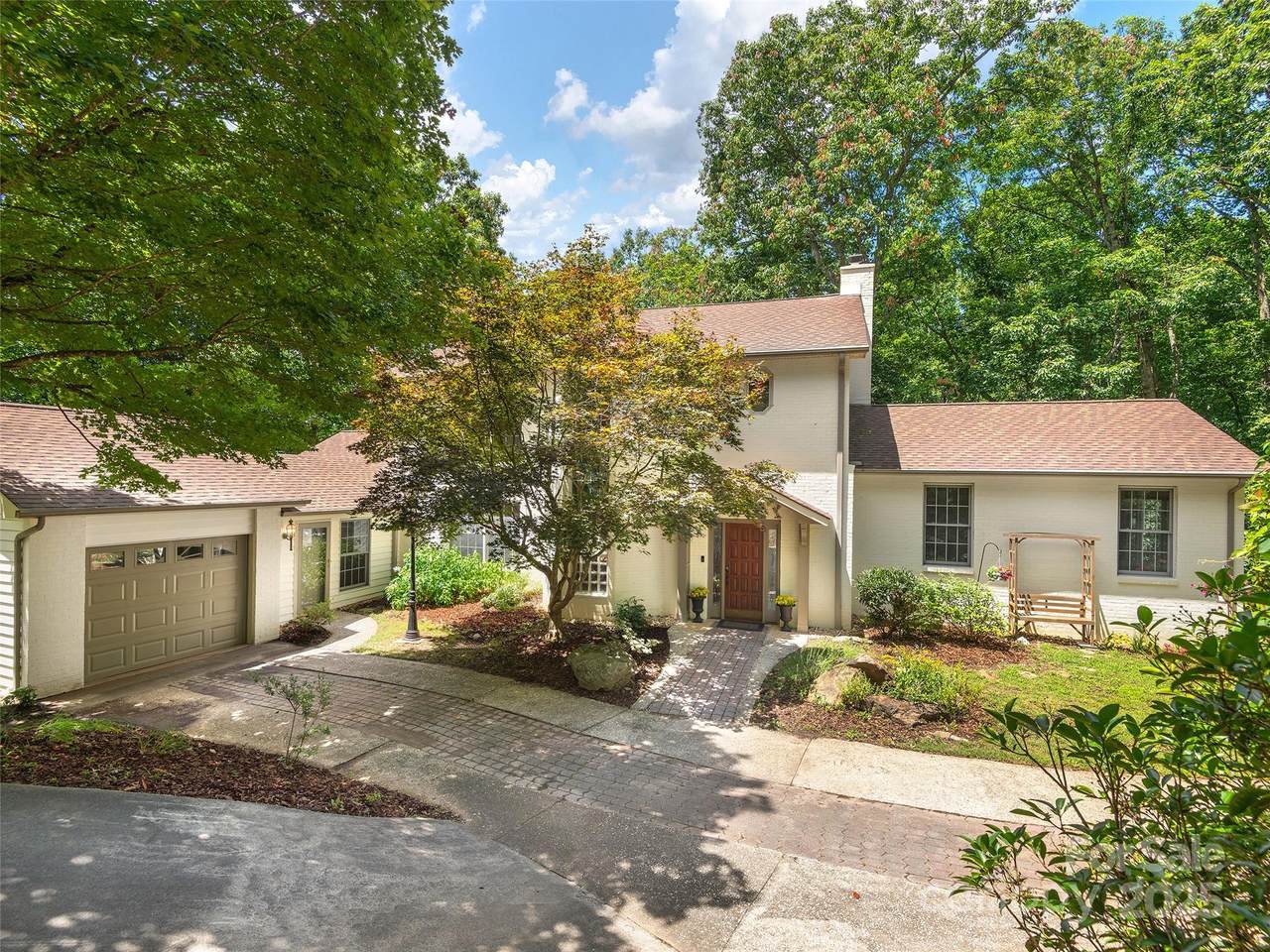 608 Upper Sondley Drive - Photo 1