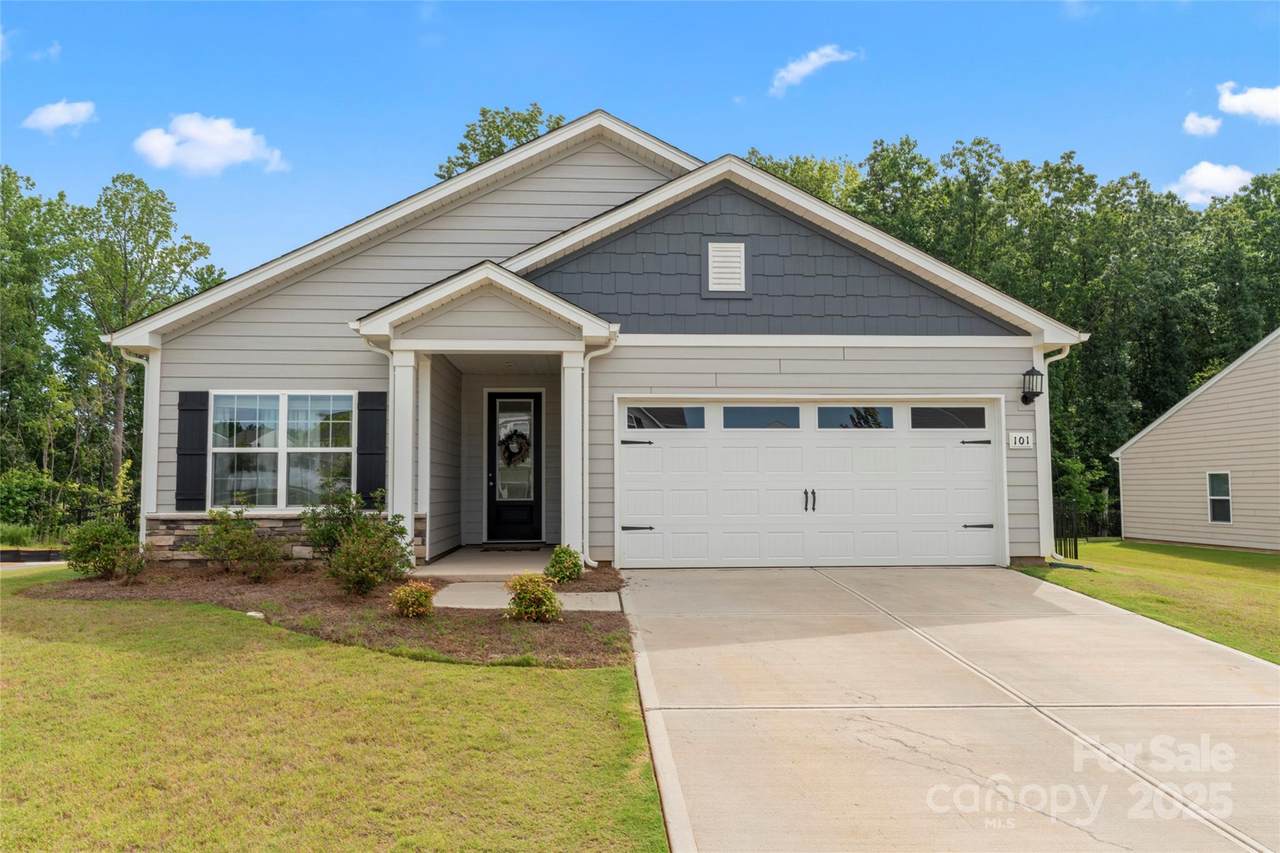 101 Sina Street - Photo 1