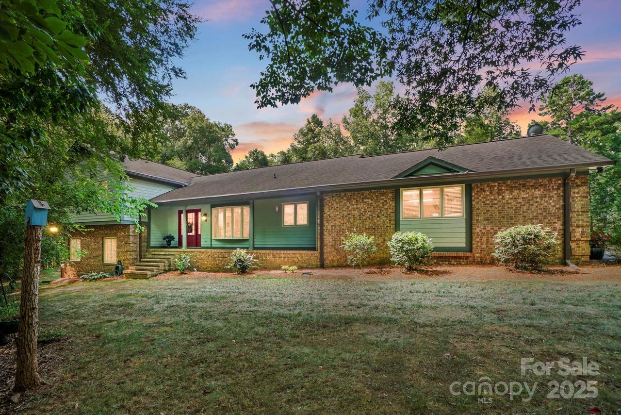 208 Falcon Drive - Photo 1