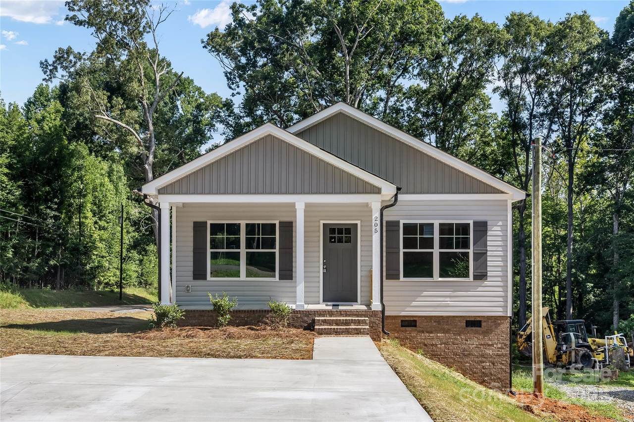 205 Poplin Street - Photo 1