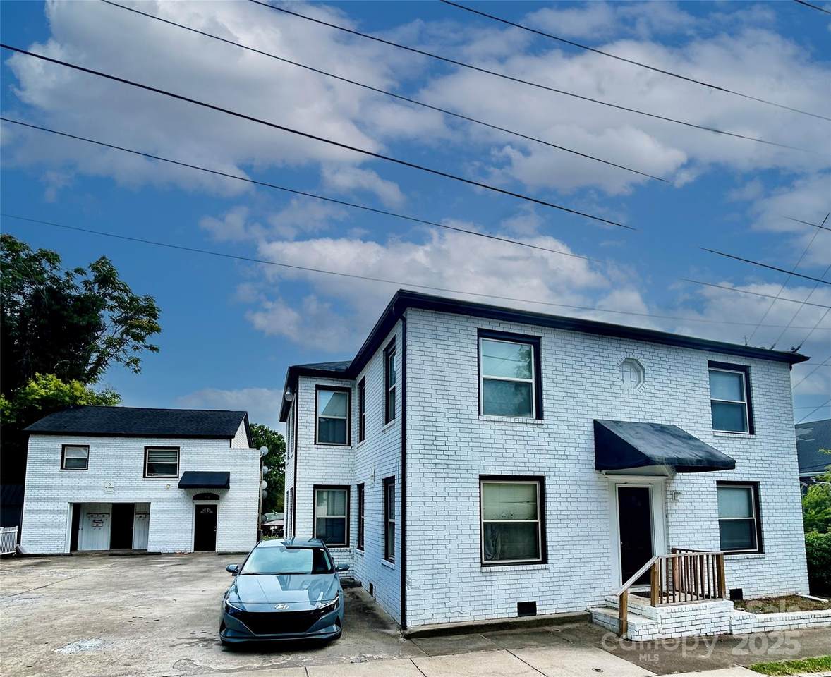 391-399 Kerr Street - Photo 1