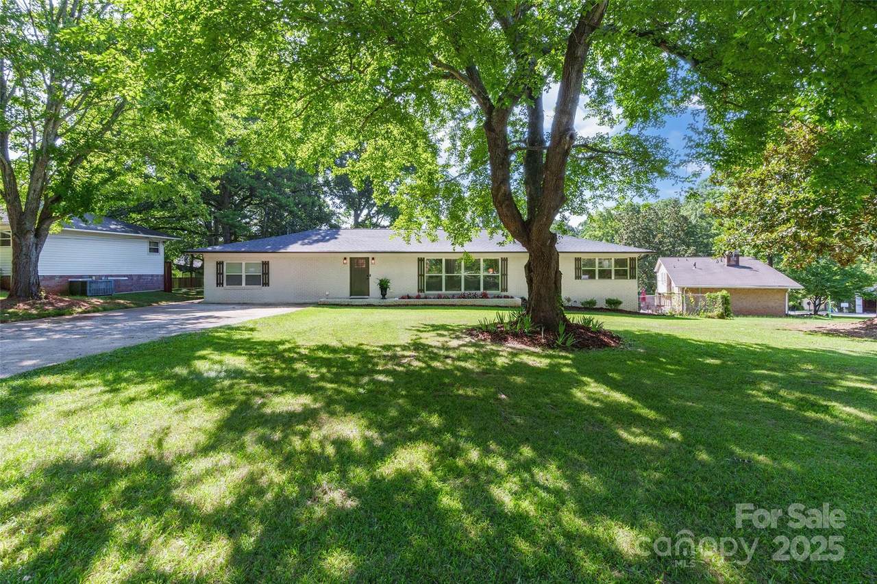 1631 Wendover Court - Photo 1