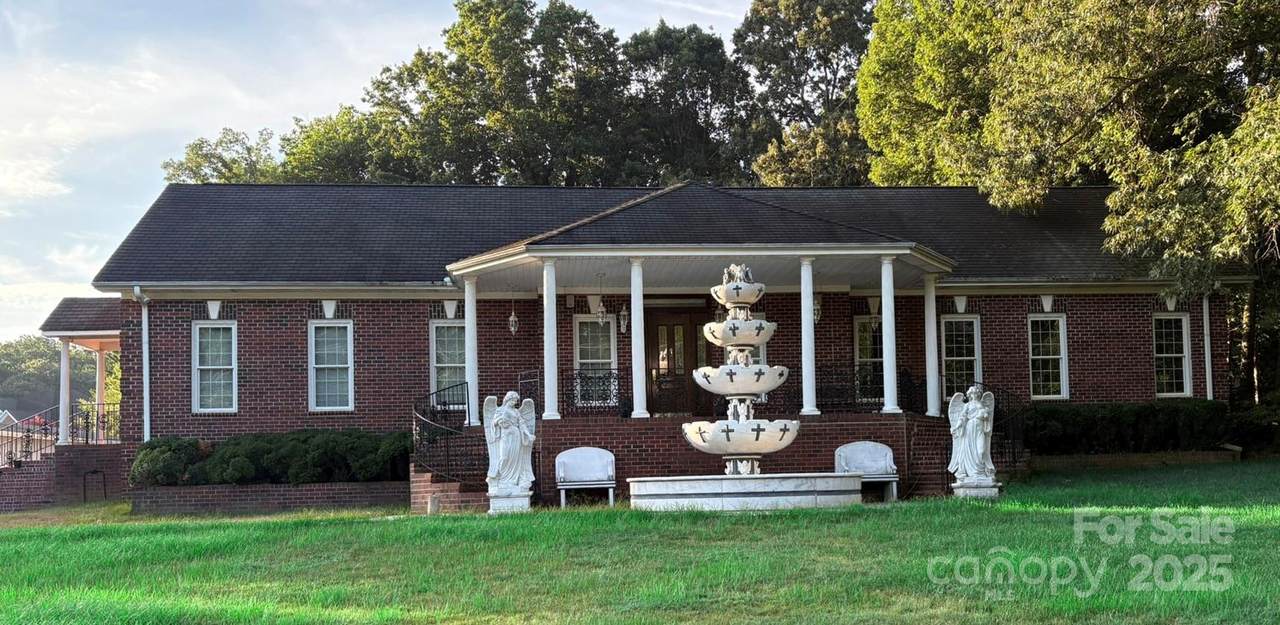 4900 Rocky River Road - Photo 1