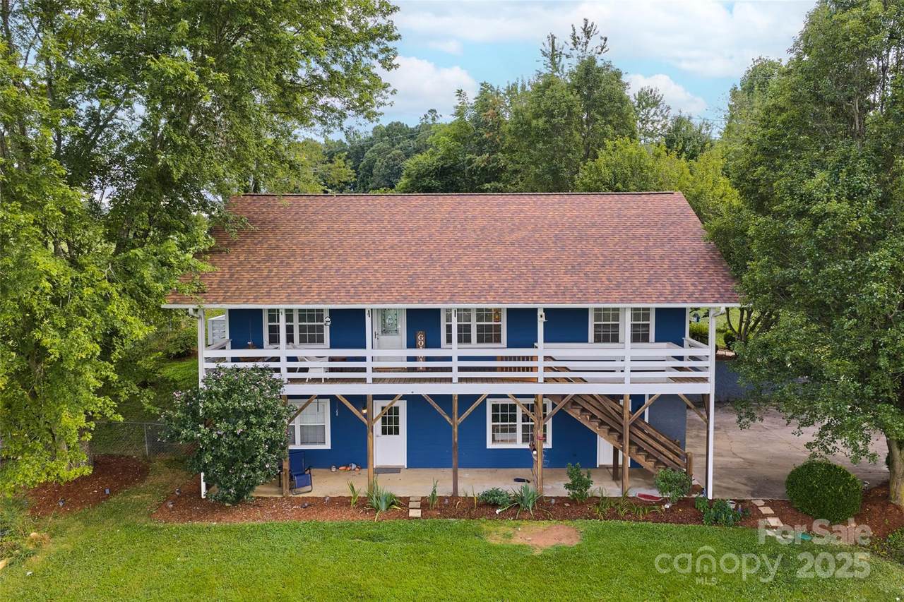 271 Breton Ridge Road - Photo 1