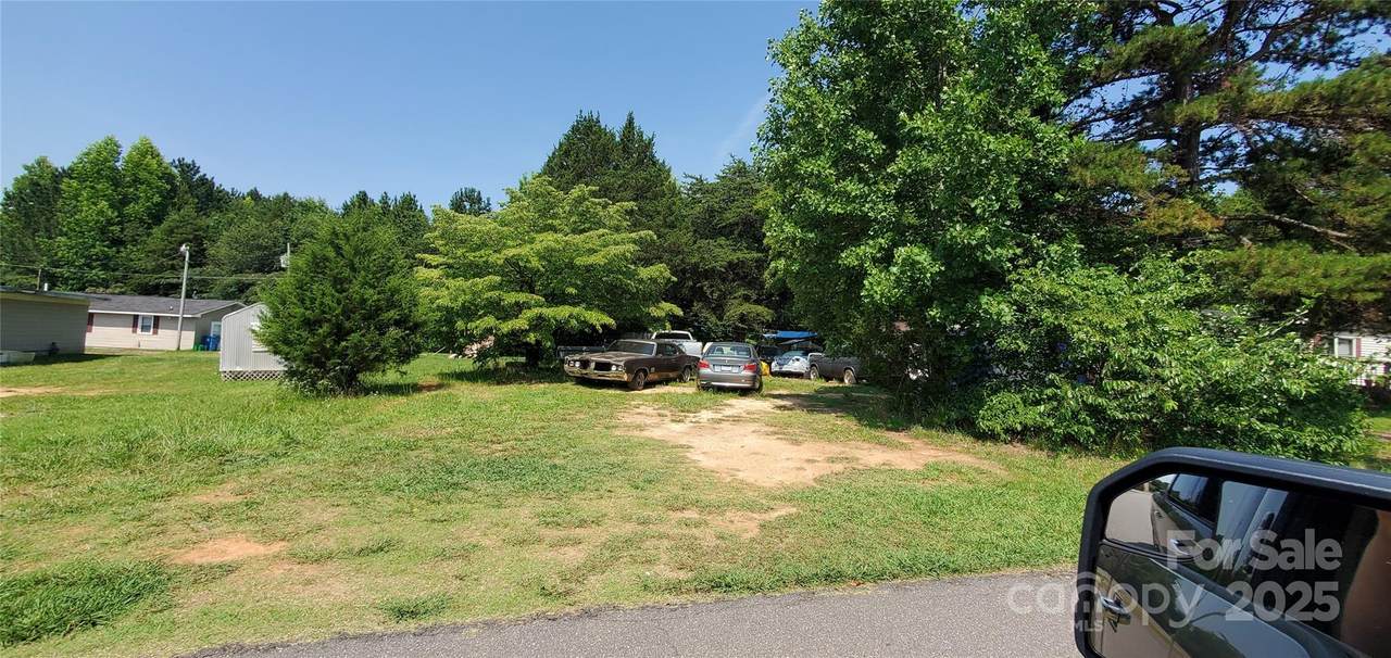 1136 Stokes Street - Photo 1