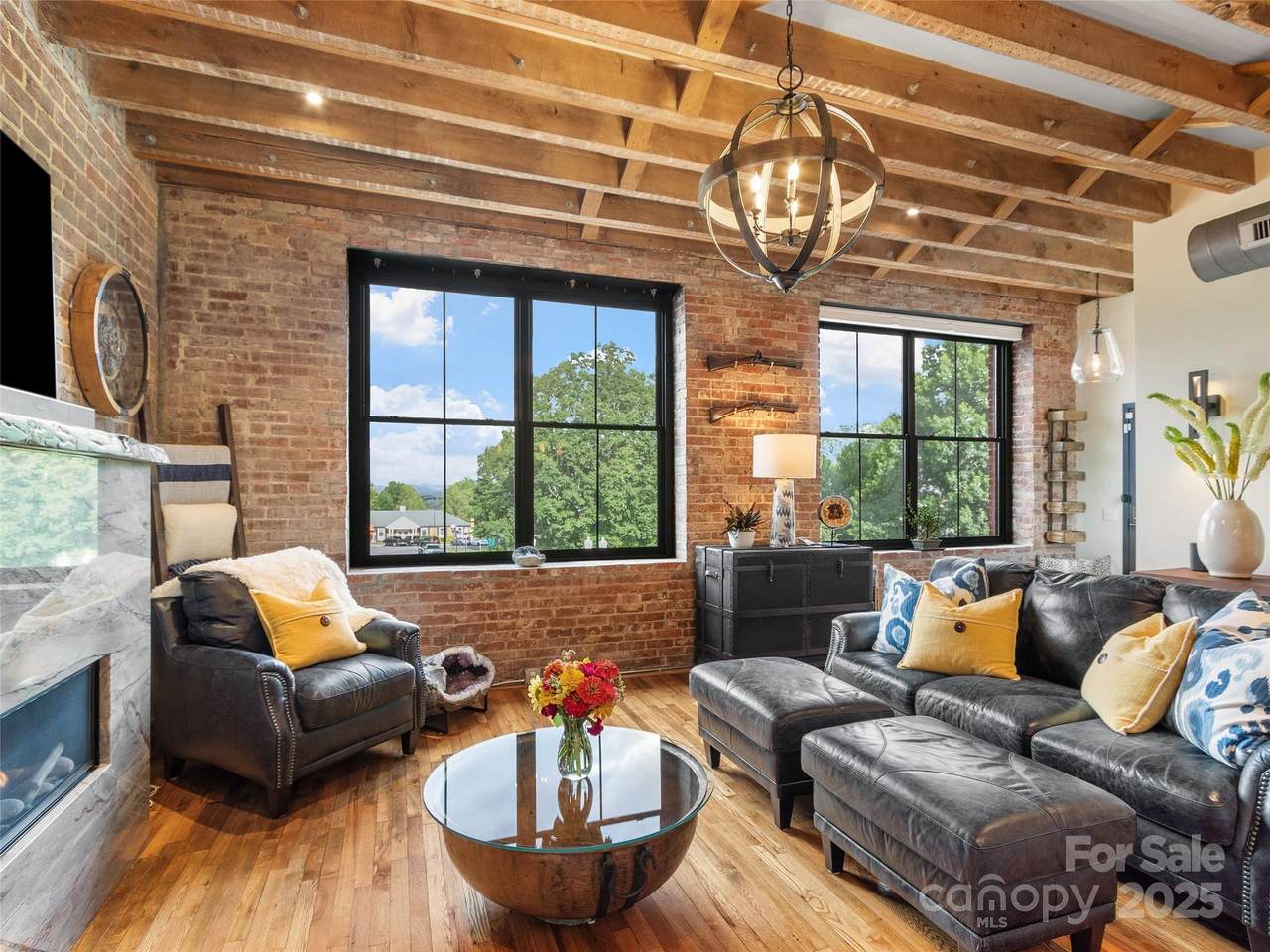 5 Town Square - Photo 1