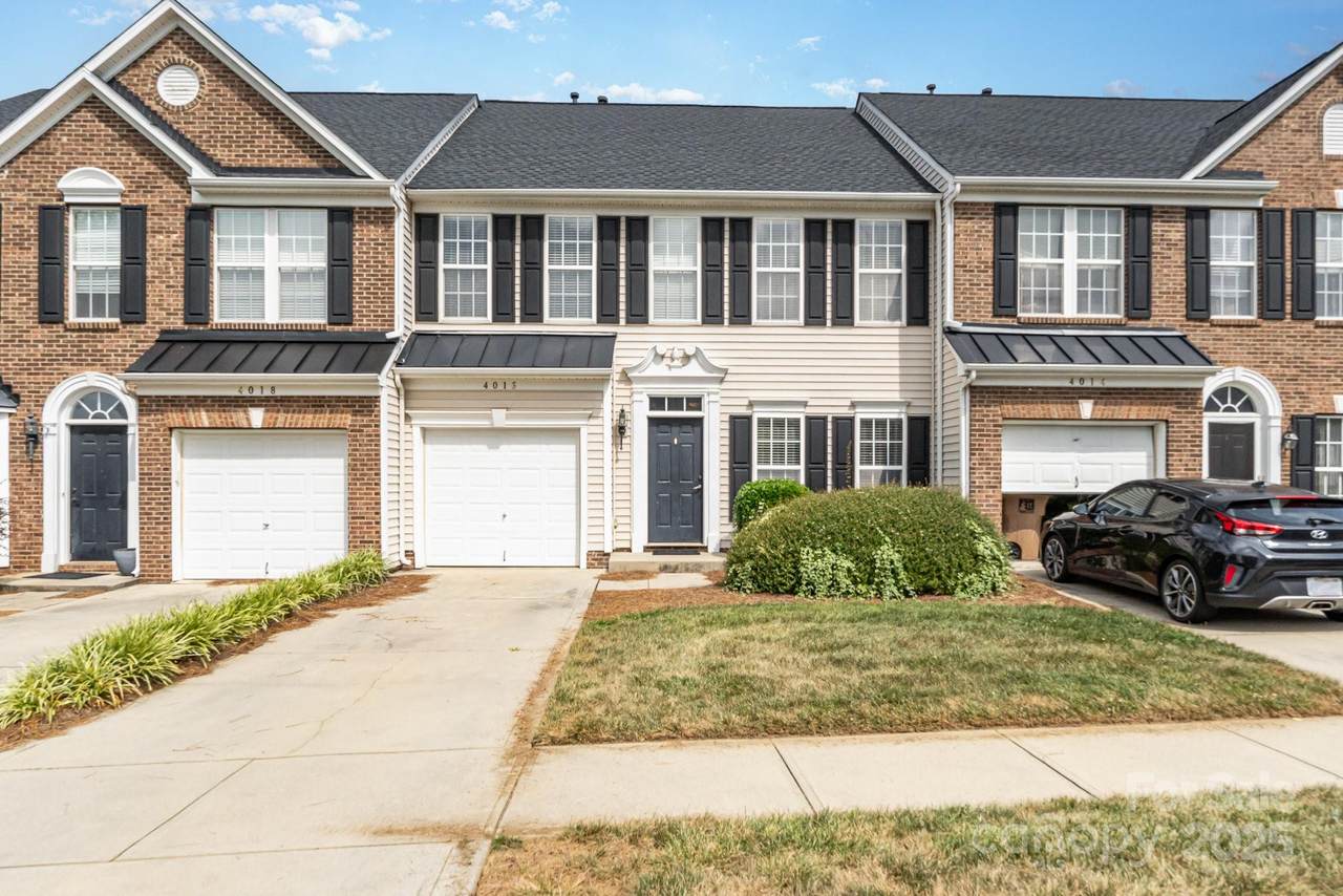 4016 Holly Villa Circle - Photo 1