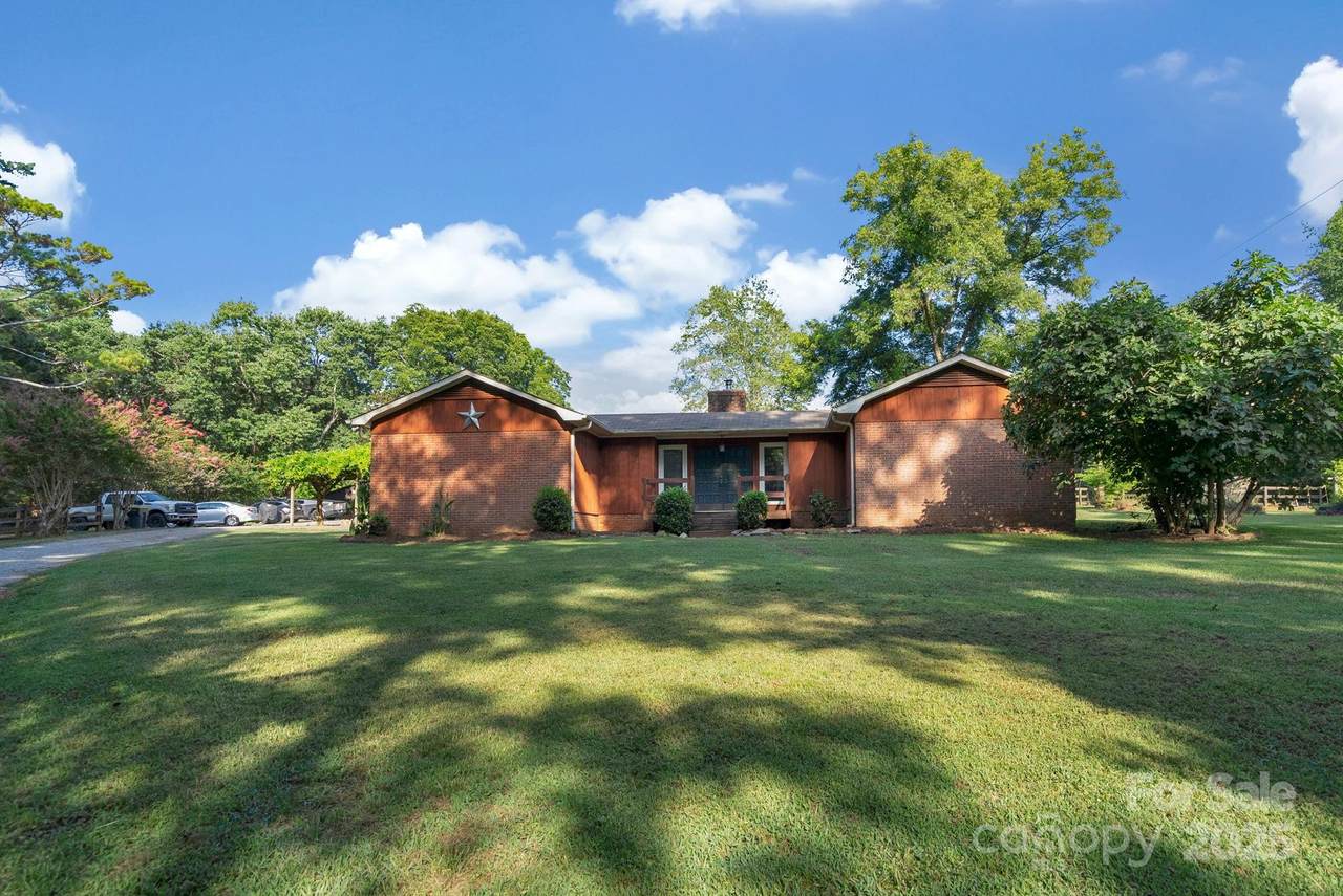 4107 Cahnnas Way - Photo 1