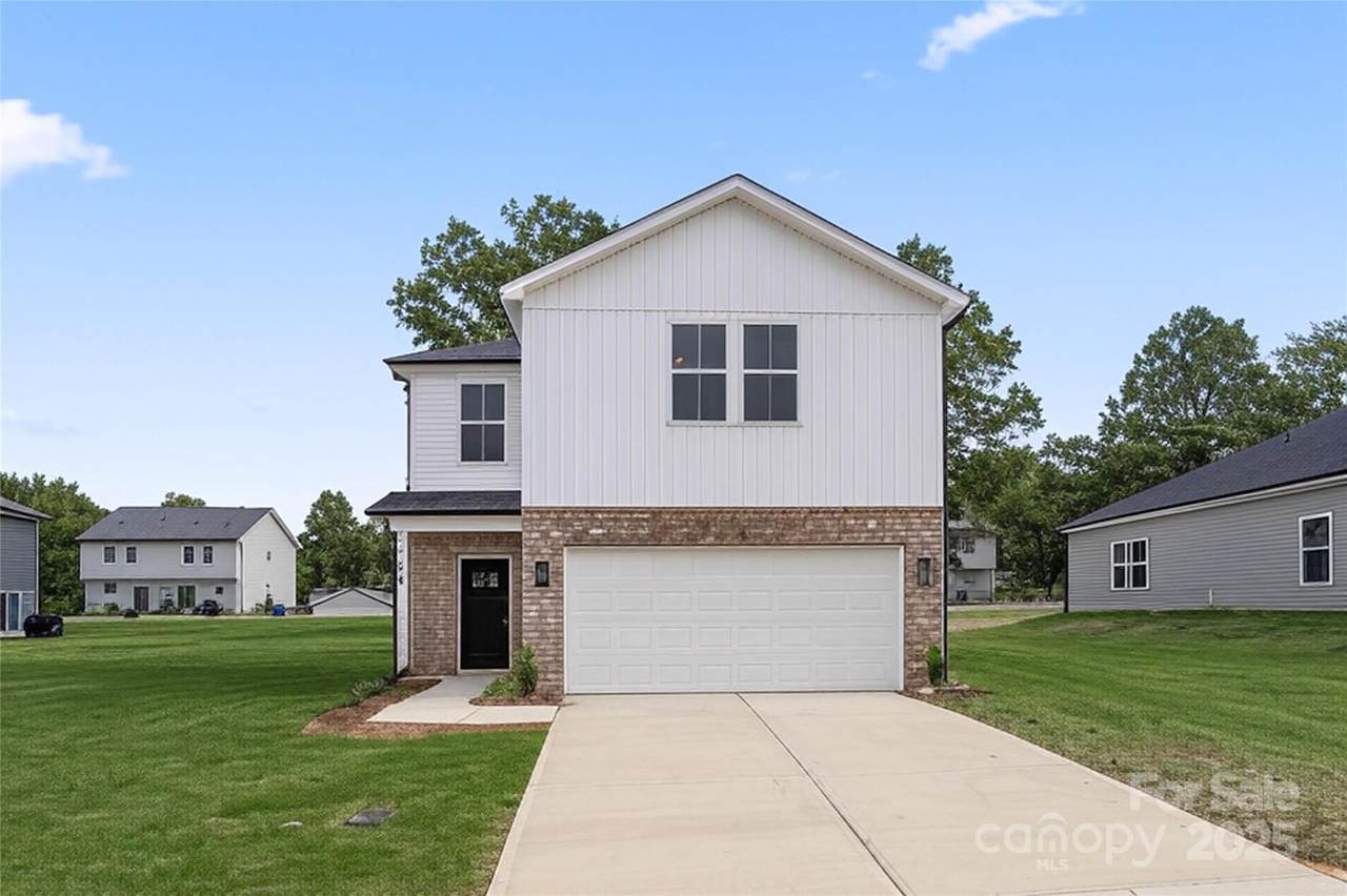 445 Contentment Court - Photo 1