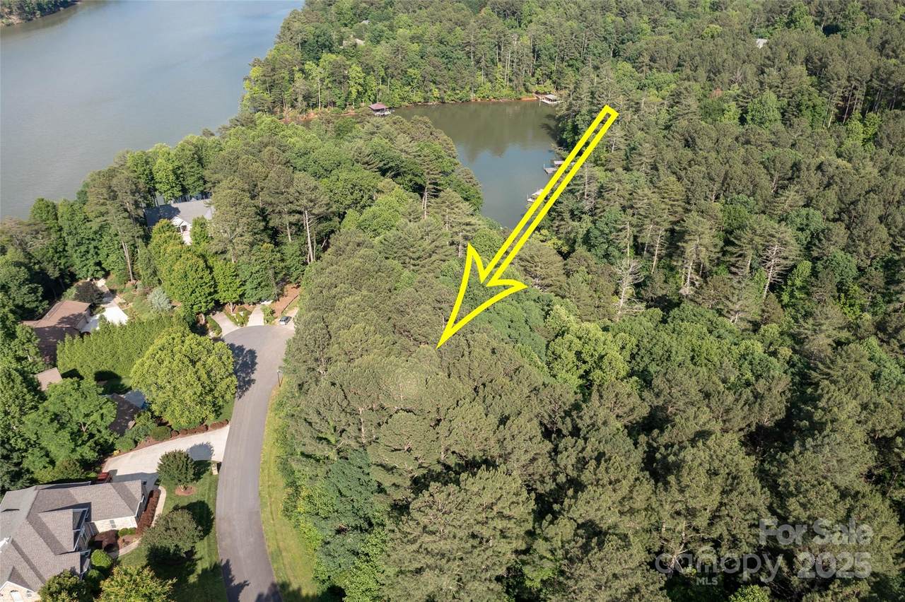 218 Ridge Top Drive - Photo 1