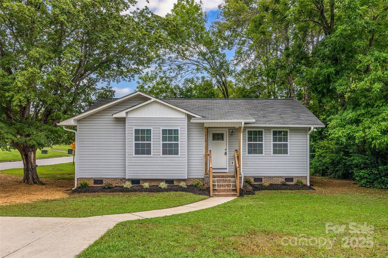 1516 Ellen Avenue - Photo 1