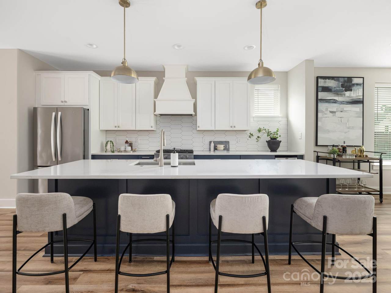 329 Coxe Avenue - Photo 1