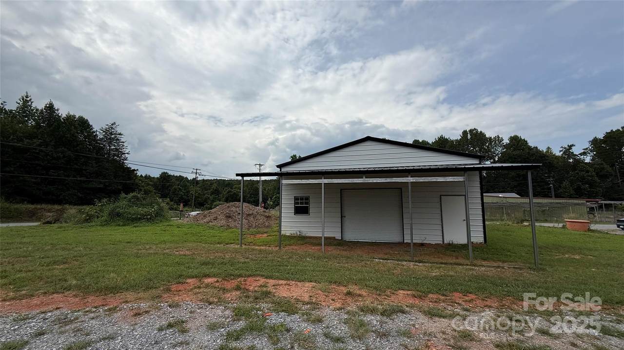 102 Deer Meadow Lane - Photo 1