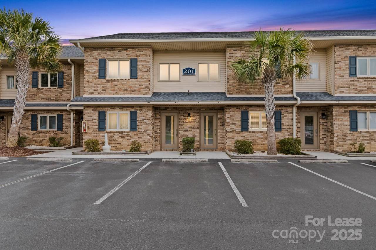 201 Double Eagle Drive - Photo 1