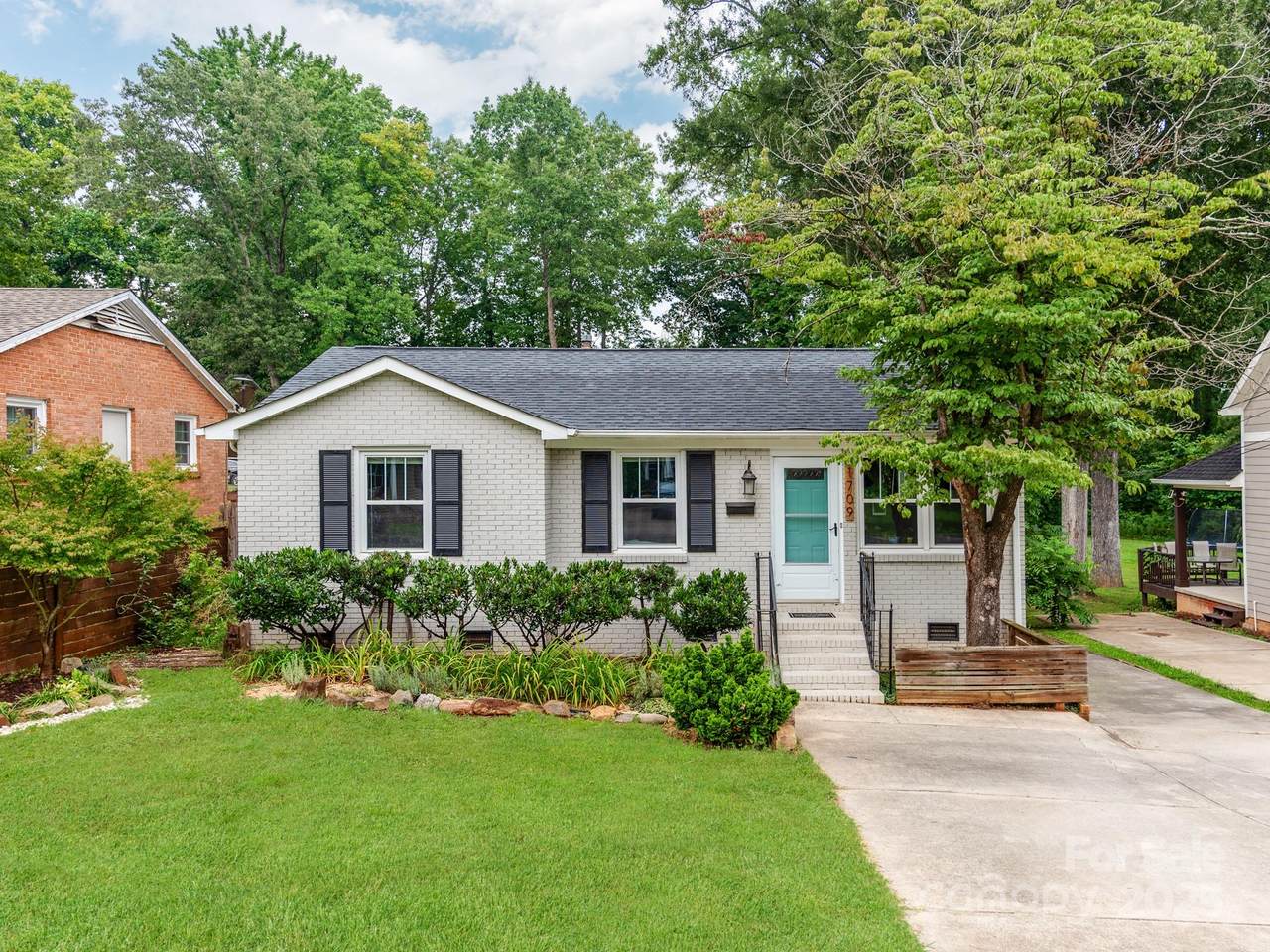 1709 Dallas Avenue - Photo 1