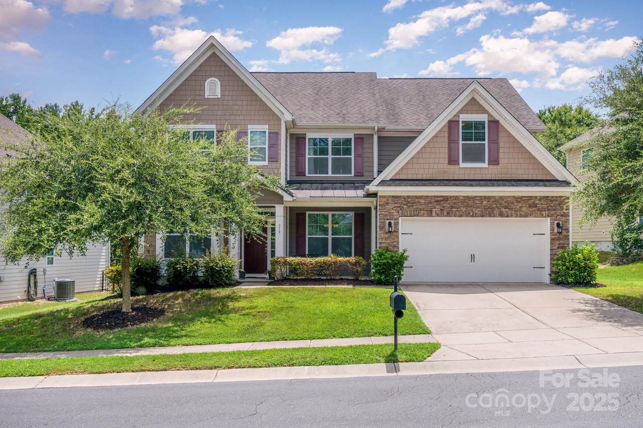 819 Coralbell Way - Photo 1