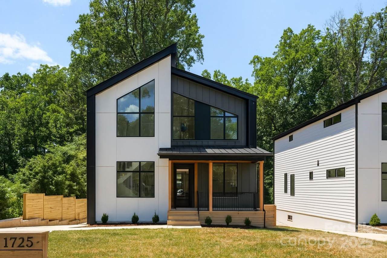 1725 Seifert Circle - Photo 1