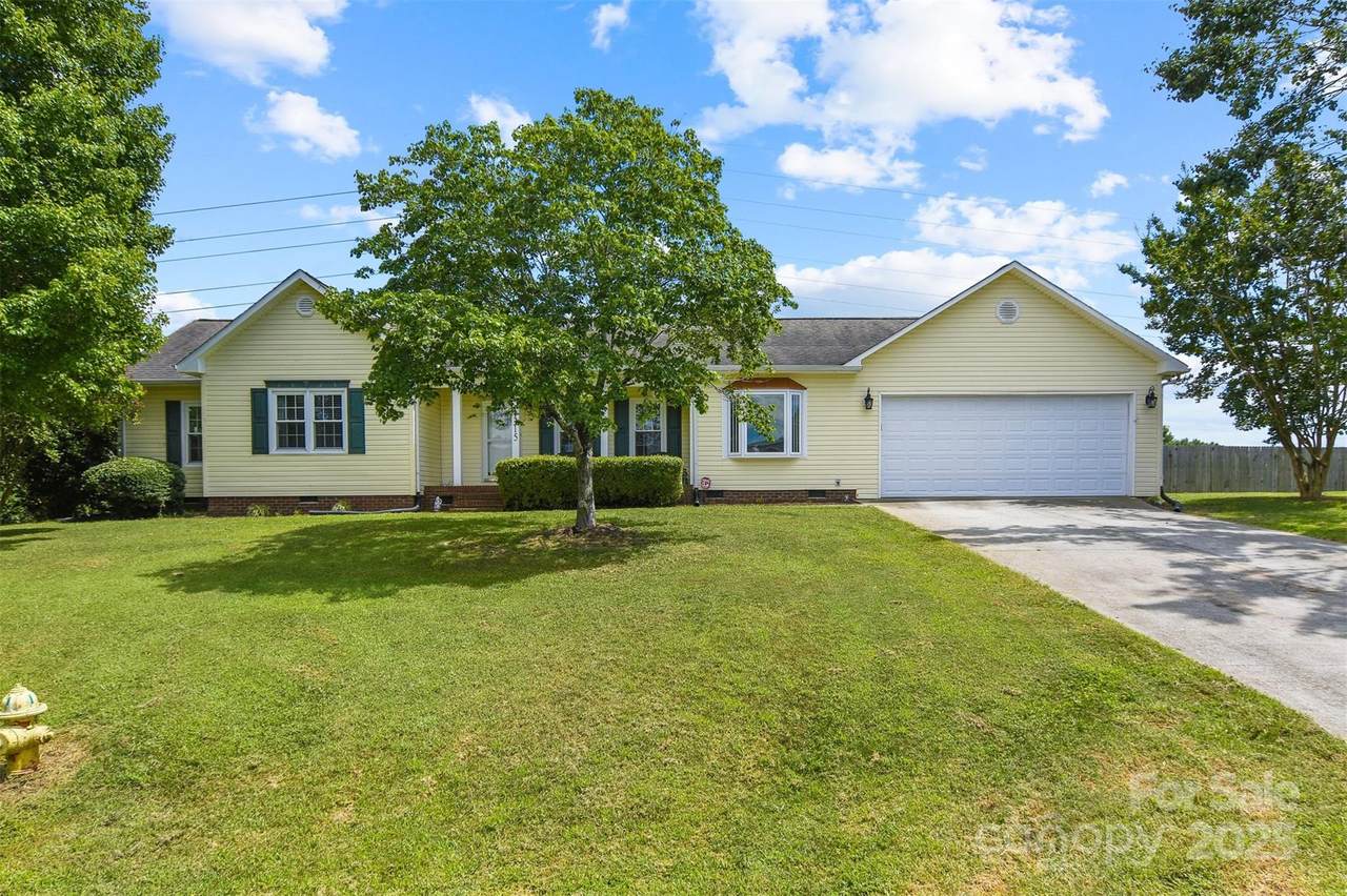 1315 Pear Drive - Photo 1