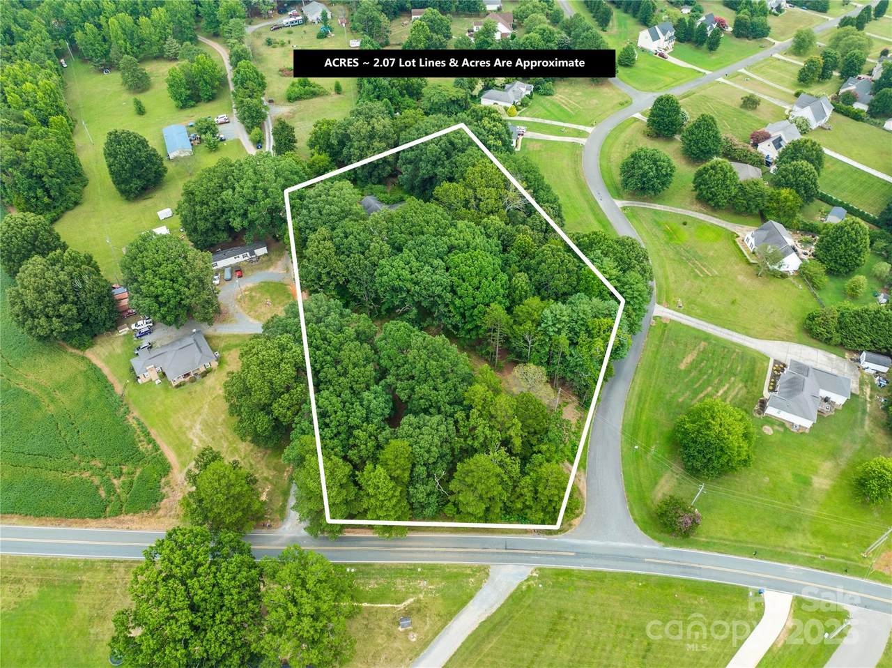 3624 Crow Road - Photo 1