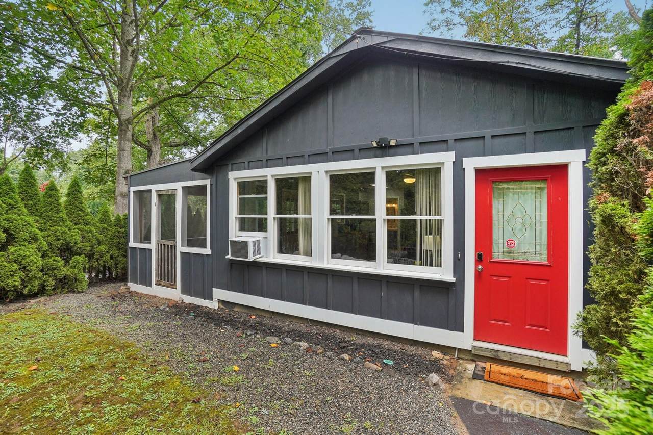 15 Pinewood Road - Photo 1