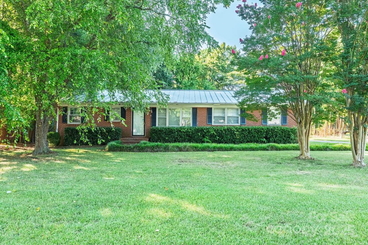 5300 Nevin Road - Photo 1