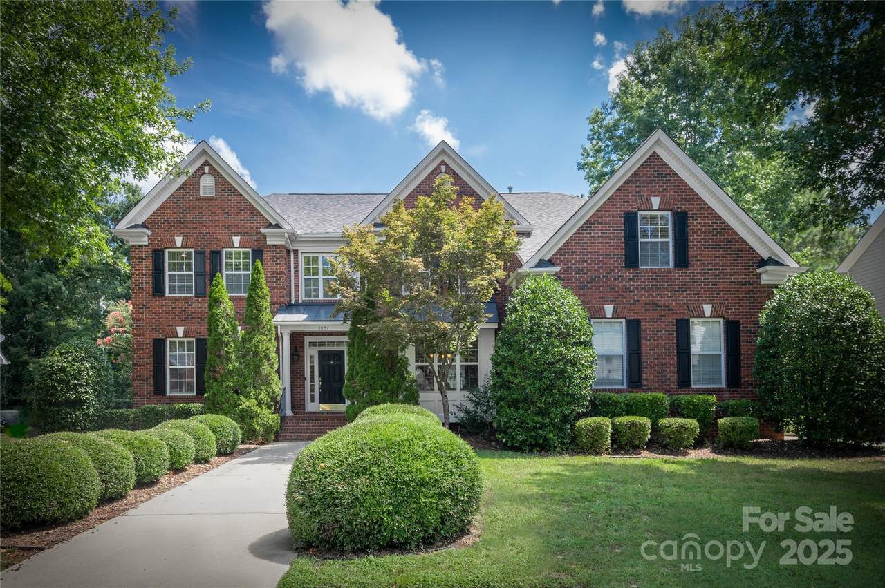 3001 Blackburn Drive - Photo 1