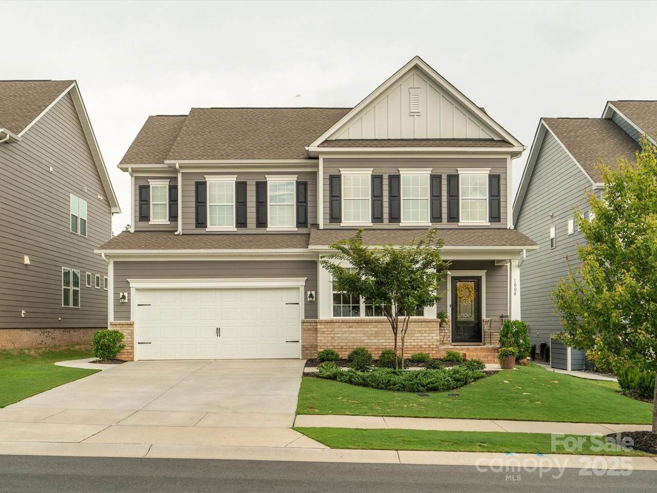 1008 Gabardine Lane - Photo 1