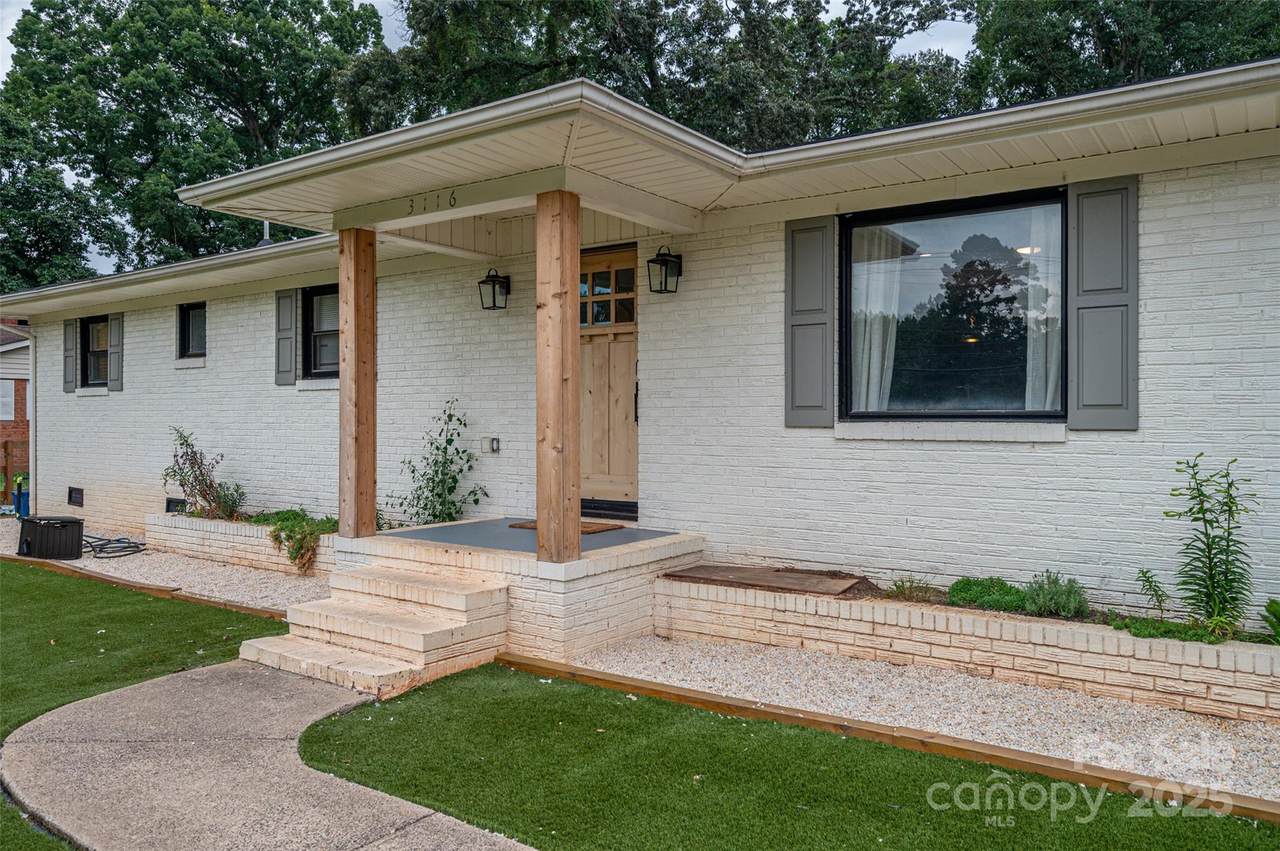 3116 Sunset Road - Photo 1