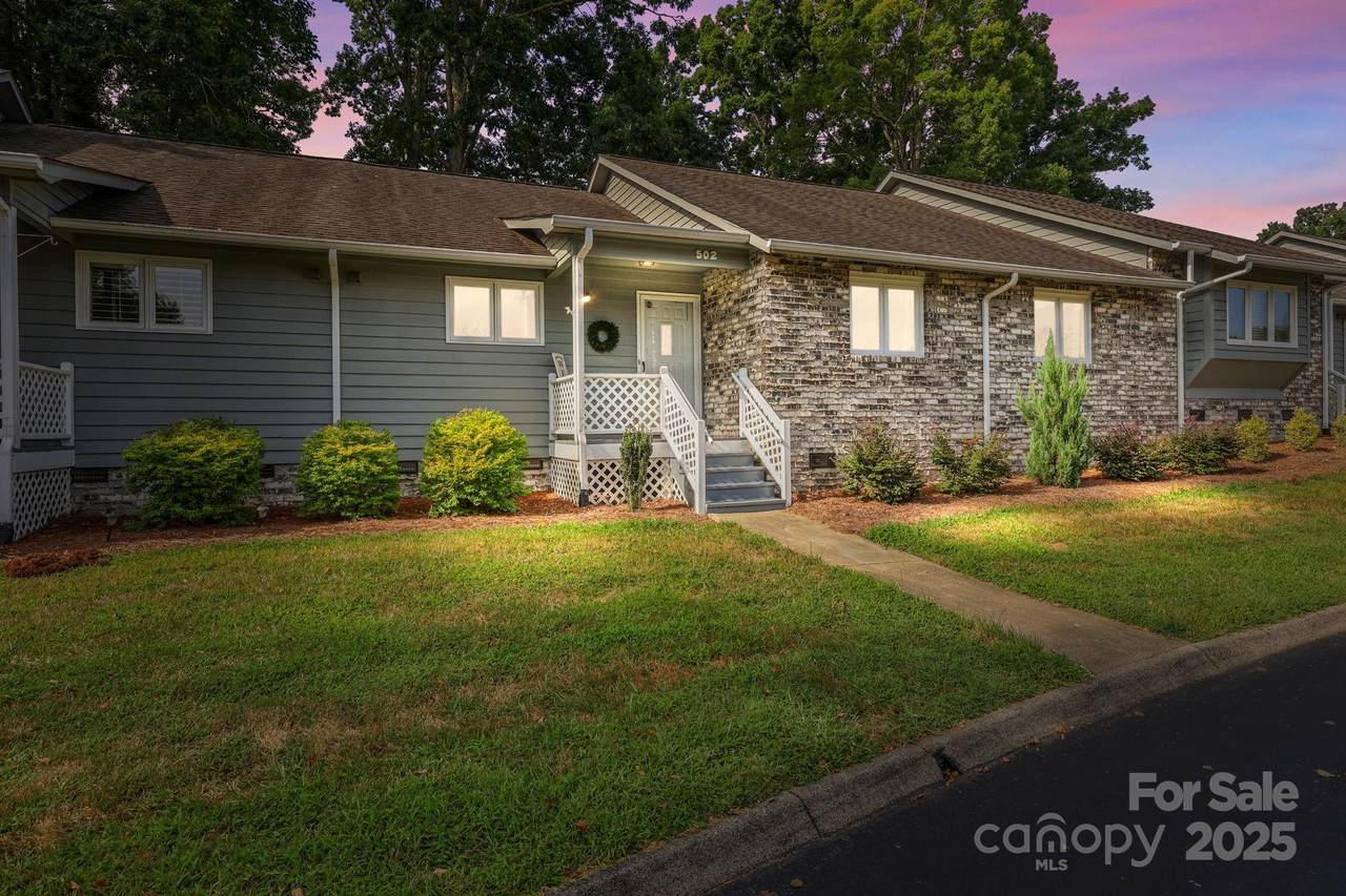 502 Wellington Hills Circle - Photo 1