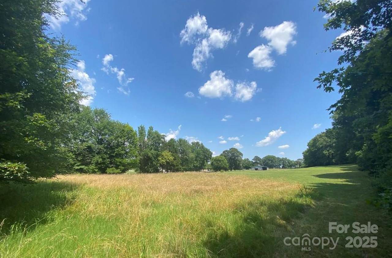 7501 Ruben Linker Road - Photo 1