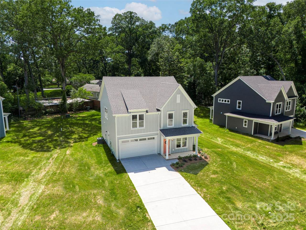 1645 Carolina Circle - Photo 1